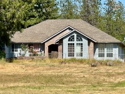 6051 New Hope Rd, Grants Pass, OR, 97527