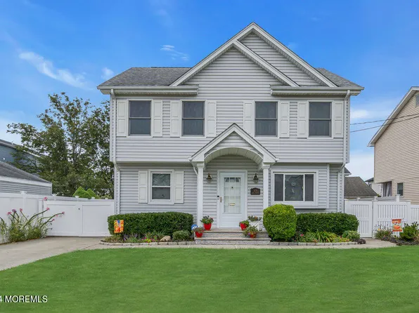 575 Ash Avenue, Saddle Brook, NJ 07663