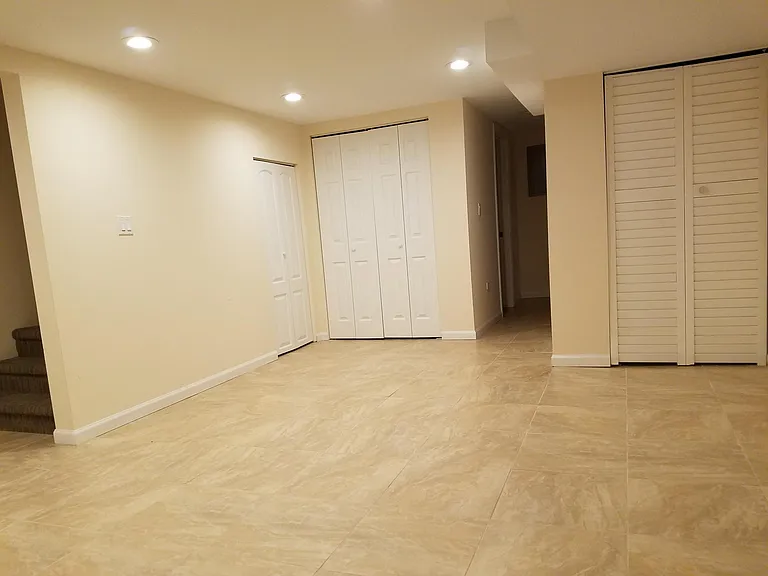 202 Green Bay Rd — Photo 11