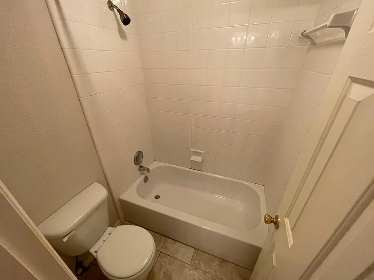 1920 Old York Dr — Photo 17