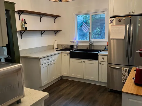 1355 N Gordon St, Pomona, CA 91768