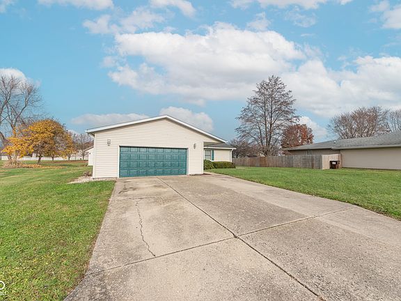 5th image of 2462 W Southwind Ct
