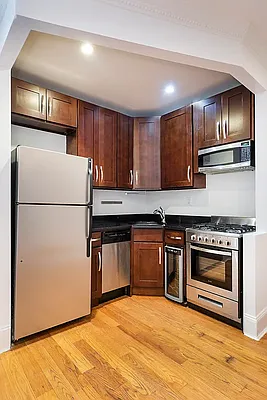 Rented by Compass | media 12