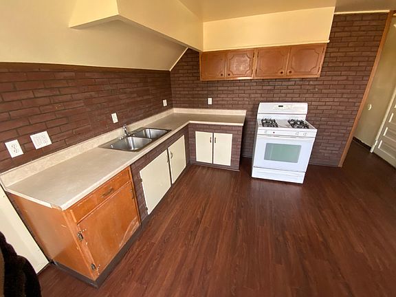 4th image of 817 Spring St APT 2