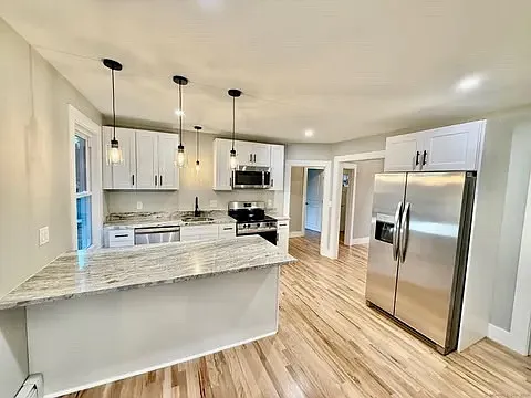 11 High St #1