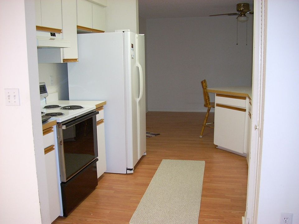 1st image of 437 Forgal Ave NE