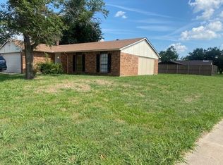 420 Rockcrest Dr, Mesquite, TX 75150
