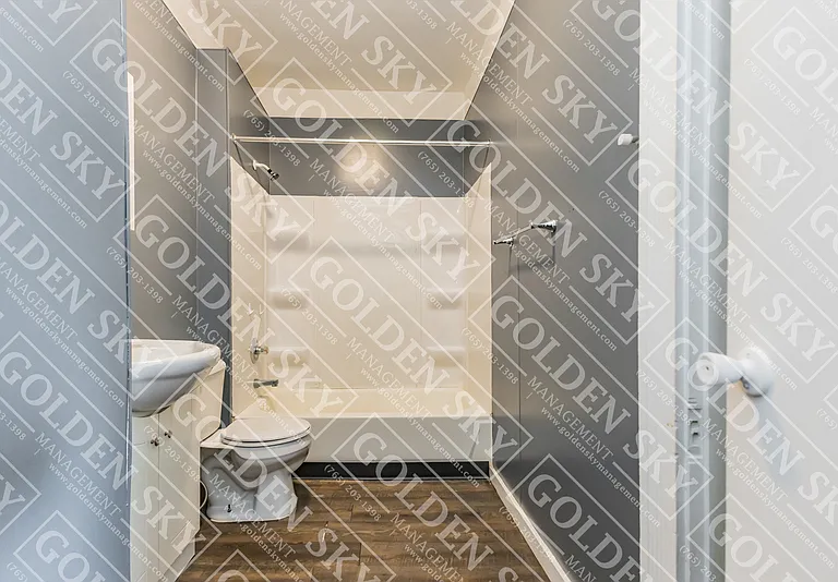 230 Kinsey St #4 — Photo 12