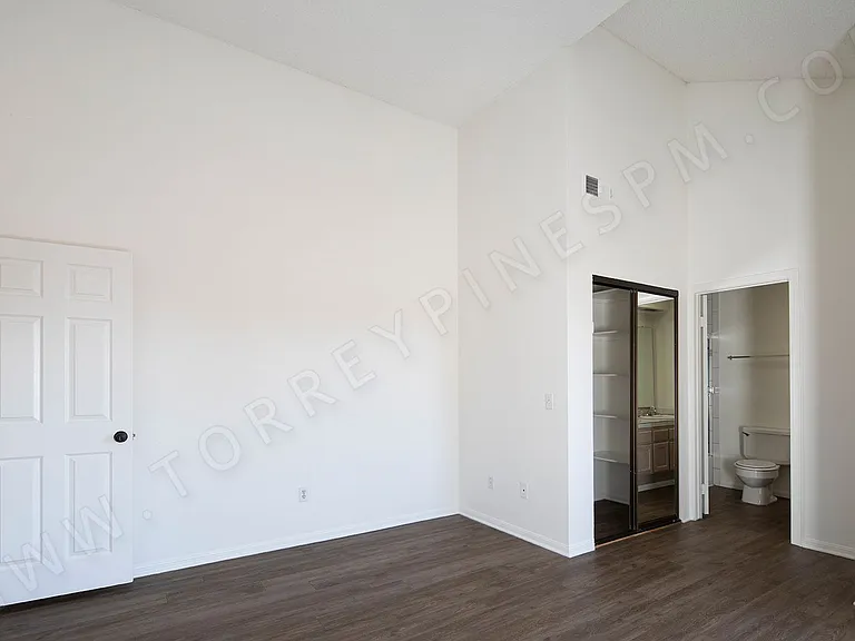 1420 Hornblend St — Photo 14