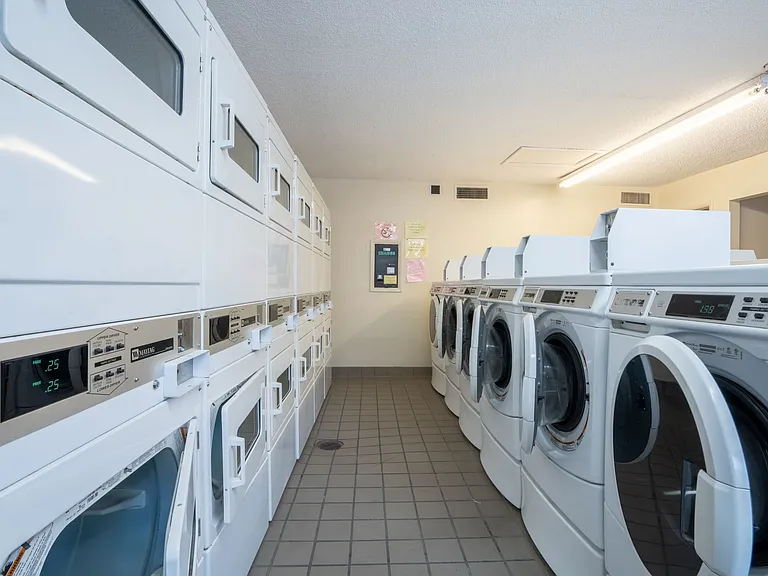 Greentree Apartments — Photo 9
