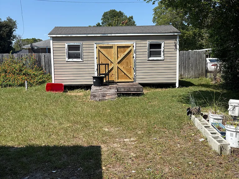 7119 Nancy Ave — Photo 9