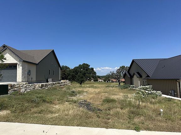 2nd image of 3304 Shelton Dr