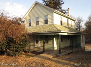 633 York Ave, Avoca, PA 18641