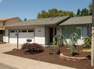 9665 SW Lakeside Dr, Tigard, OR
