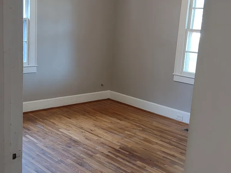 816 Walnut St — Photo 6