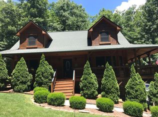 574 Brannon Forest Dr, Waynesville, NC 28785