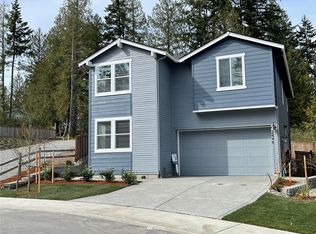 2446 NE Athlon Pl, Poulsbo, WA 98370