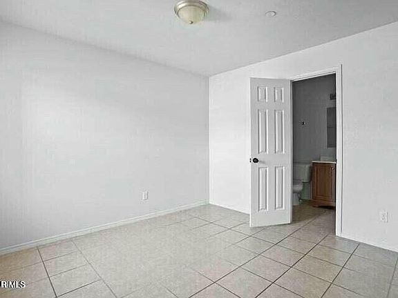 5th image of 3904 Lincoln Ave #C