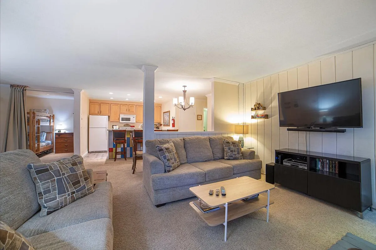 Building Photo - 3253 Meridian Blvd #266