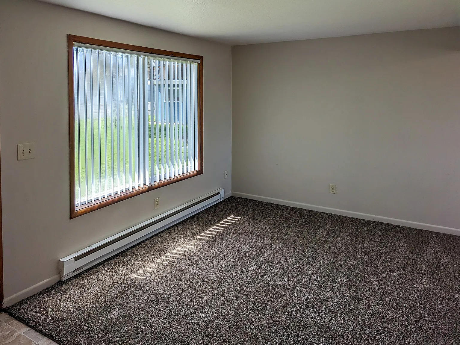 2 bed, 700 sqft, $1,075 — Photo 4