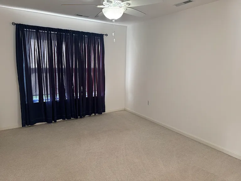 3403K N Sagamore Dr — Photo 12
