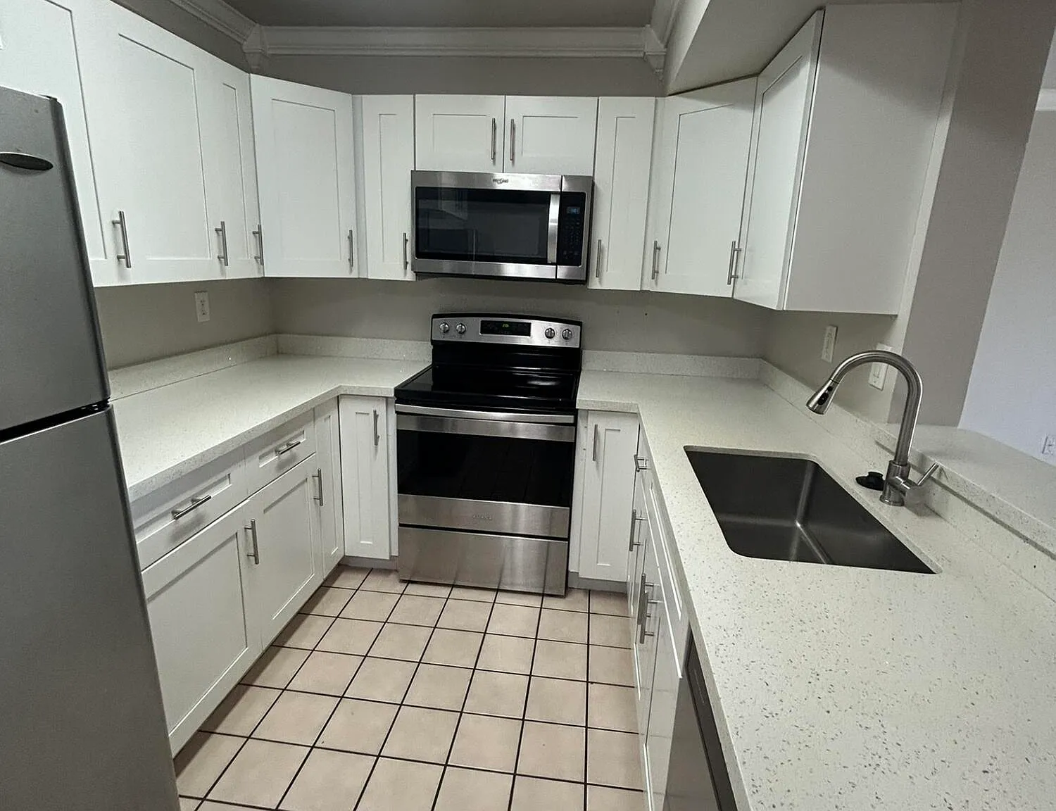 2 bed, 2.0 bath, 1016 sqft, $2,300 — Photo 3
