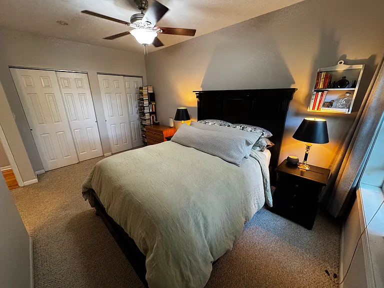 1050 W Dakin St — Photo 25