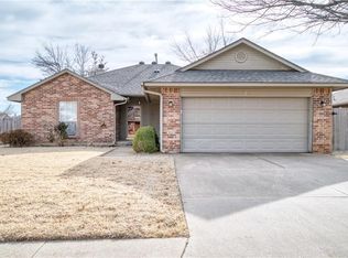 1209 Capitol Dr, Edmond, OK 73003