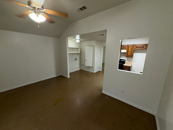 4th image of 1118 S Martin Luther King Blvd #B