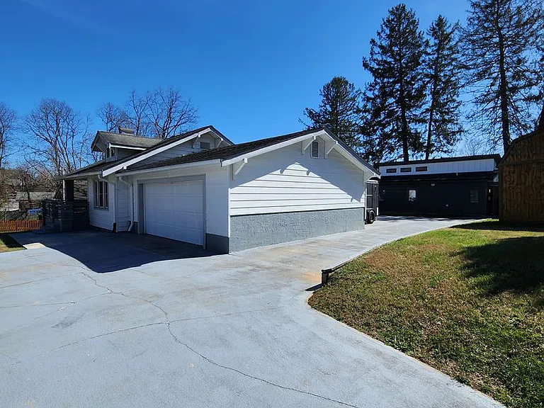 535 Fairview Rd — Photo 30