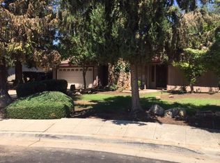 2241 Escalon Ave, Clovis, CA 93611