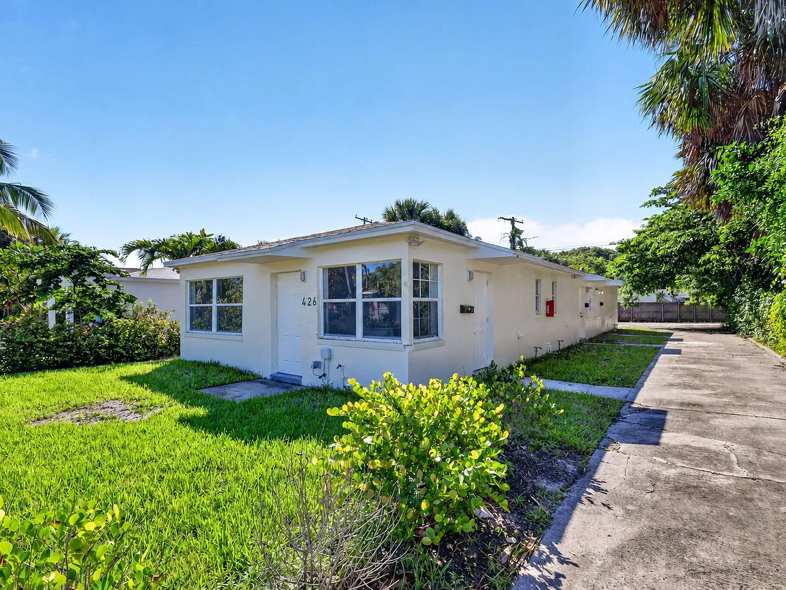 1 bed, 1.0 bath, 600 sqft, $2,500 — Photo 2