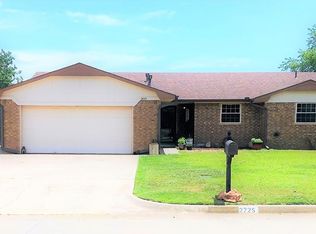 2725 S Charles Dr, El Reno, OK 73036