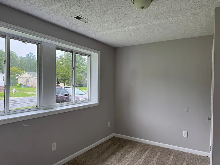 2201 Chestnut Ave — Photo 6