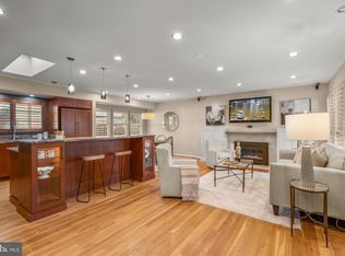 5605 8th Pl N, Arlington, VA 22205