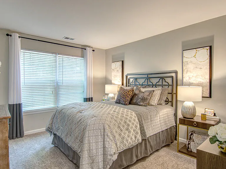 Hunter's Chase Apartments — Photo 7