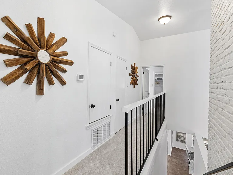 8346 Summerwood Dr — Photo 33