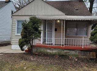7261 Auburn St, Detroit, MI 48228