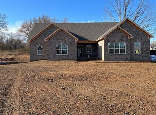 275 Crabtree Ln, Bowling Green, KY 42103