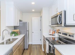 Orchard Park Apartments, Springfield, MO 65803