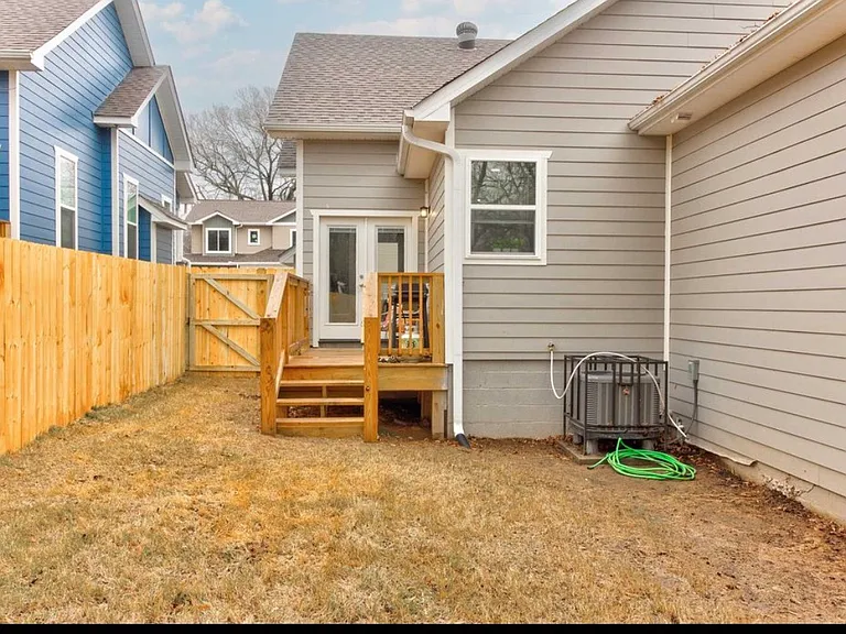 3206 S Izard St — Photo 31