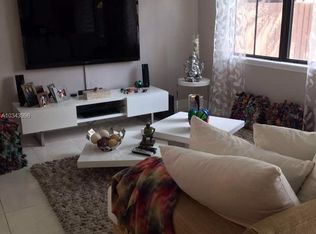 1011 NW 100th Ave, Miami, FL 33172