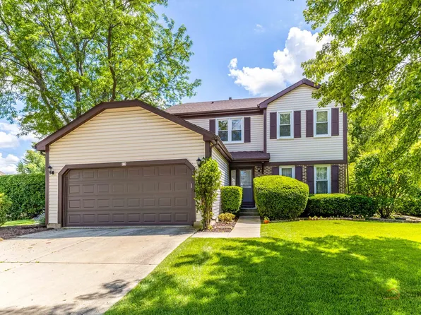 135 Newtown Dr, Buffalo Grove, IL 60089