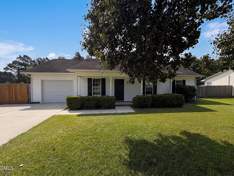 1st image of 444 Northwoods Dr