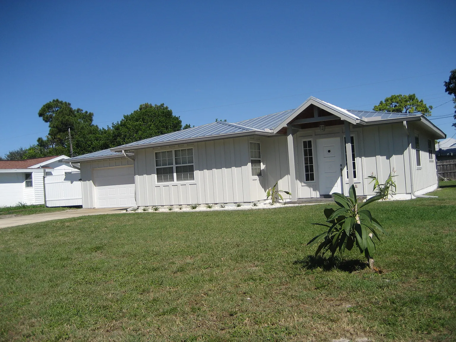 2 bed, 1874 sqft, $2,600 — Photo 1