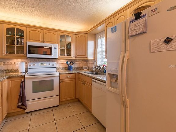 5th image of 7665 Sun Island Dr S APT 404