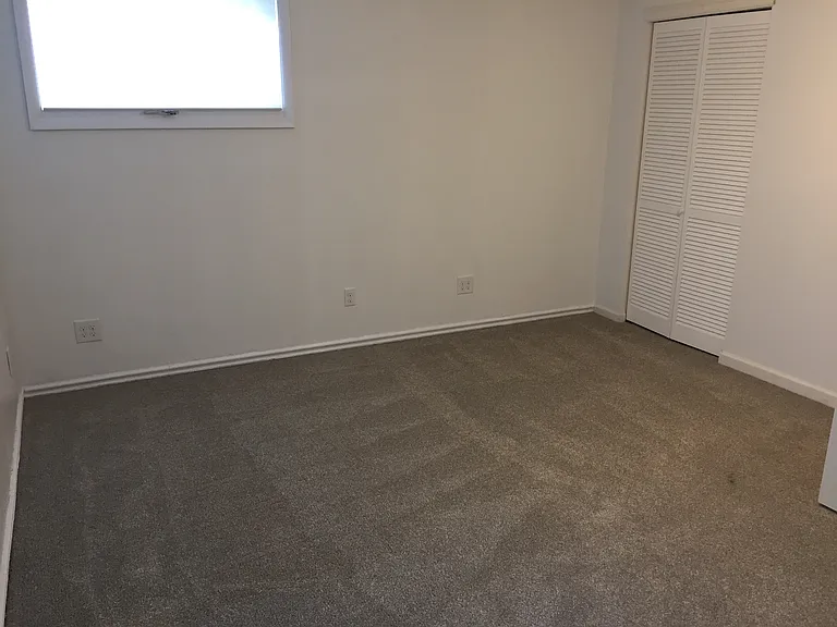 1217 E Indiana Ave — Photo 18