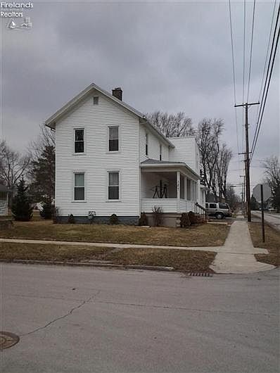 1st image of 127 Tomb St