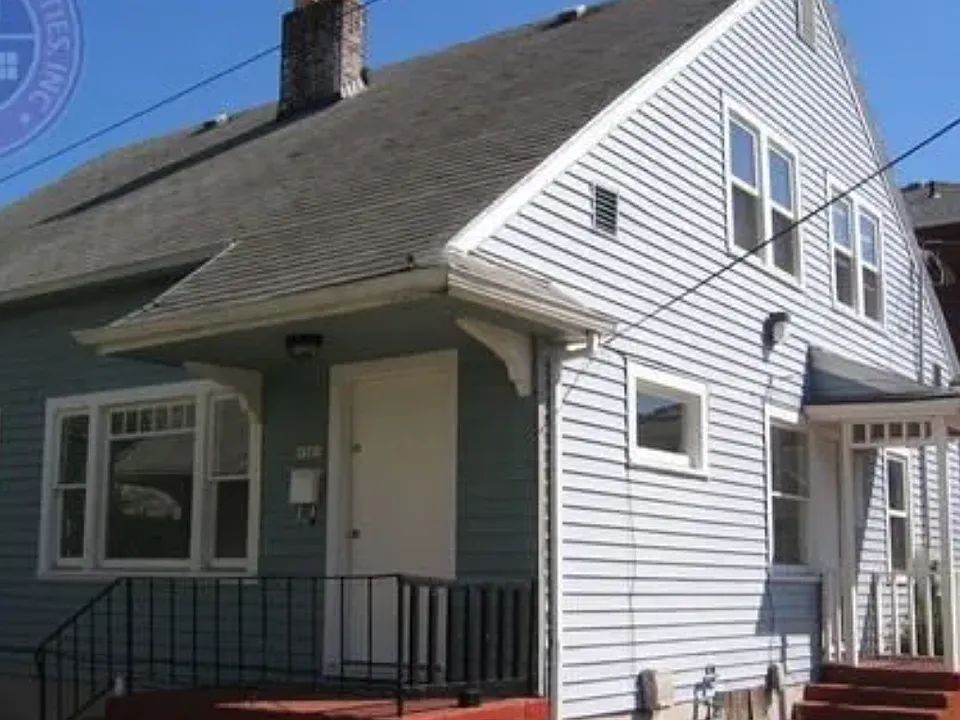 5509 - 5527 N Vancouver Ave
