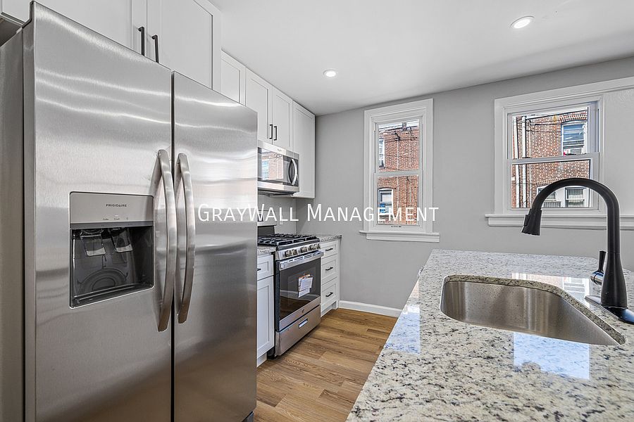 1st image of 216 Wright Ave